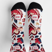 モダンはっきりした赤いハートとフローラモノグラム ソックス (上部)