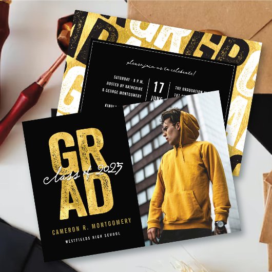 モダンはっきりした金ゴールドスタイリッシュ卒業式 案内状