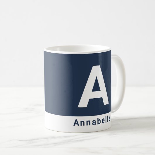 モダンはっきりしたcolorblock navyパーソナライズされた blue name コーヒーマグカップ (正面右)