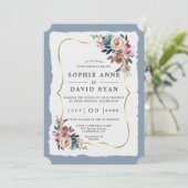 モダンほこりっぽい青いピンクの花の金ゴールド結婚の 招待状 (スタンド正面)