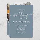 モダンほこりっぽい青い写真結婚イニシャル 招待状 (正面/裏面)