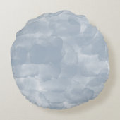 モダンほこりっぽい青い水色のブラシストローク ラウンドクッション (裏面)