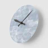 モダンほこりっぽい青い水色のブラシストローク ラウンド壁時計 (傾斜)
