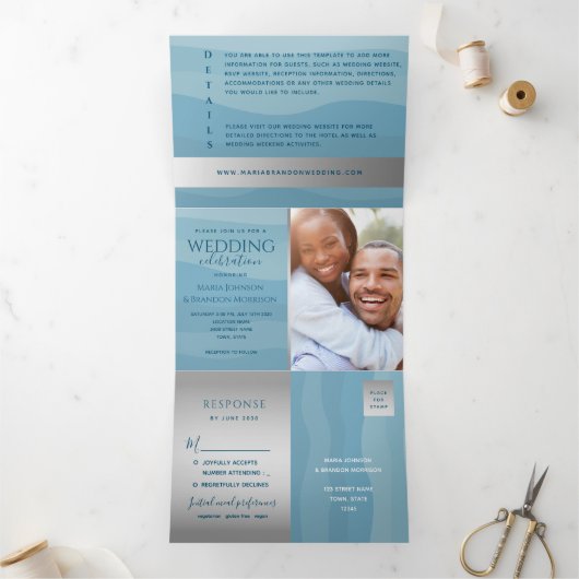 モダンほこりっぽい青海波写真結婚の 三つ折り招待状 (内部)