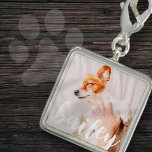 モダンよくはしゃぐシンプルエレガントChic Pet Photo チャーム<br><div class="desc">セリシンプルフタイポグラフィで構成され、ペットの写真をカスタム追加したクラシックデザイン。</div>