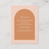 モダンアーチピンクとテラコッタ結婚ズ エンクロージャーカード (正面)