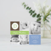 モダンイニシャル誕生のお知らせ – 青 案内ポストカード (スタンド正面)