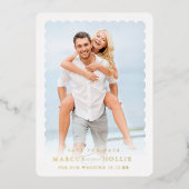 モダンウェディングのミニマルなエンゲージメントカリグラフィー 箔招待状 (正面)