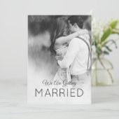 モダンウェディング2枚組 フォト エレガント ブラック＆ホワイト 招待状 (スタンド正面)