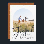 モダンエレガントタイポグラフィ錆1 photo christmas<br><div class="desc">エレガントトレンディーモダンタイポグラフィテラコッタさび喜びクリスマス1写真タイポグラフィホリデーカード</div>