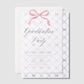 モダンエレガントトレンディースタイリッシュピンクボウ卒業 ベラム紙招待状 (オフセット (招待状))