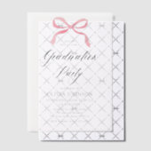 モダンエレガントトレンディースタイリッシュピンクボウ卒業 ベラム紙招待状 (オフセット (招待状))