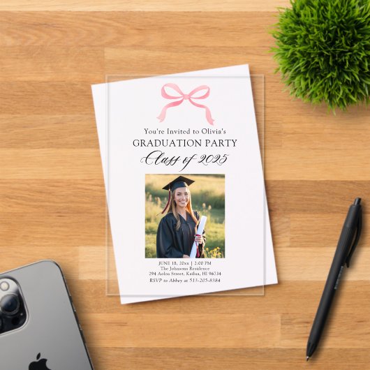 モダンエレガントピンクボウ卒業 アクリル招待状 (インサイチュ (招待状))