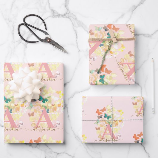 モダンエレガント蝶モノグラム赤面金ゴールド名 ラッピングペーパーシート (正面)