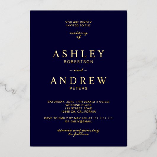 モダンエレガント金ゴールドネイビータイポグラフィ結婚ズ 箔招待状 (正面)