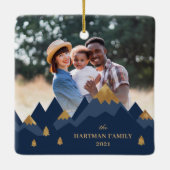 モダンエレガント金ゴールド山写真クリスマス セラミックオーナメント (裏面)