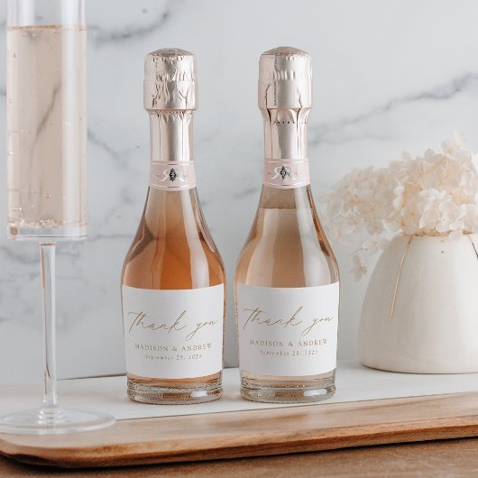 モダンエレガント金ゴールドScript結婚s Thank You スパークリングワインラベル