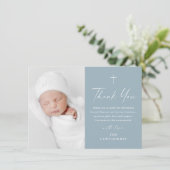 モダンエレガント スクリプト ダスティーブルー フォト 洗礼式 サンキューカード (スタンド正面)