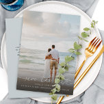 モダンエレガントScript Photo Wedding日付の保存 セーブザデート<br><div class="desc">シッモダンシュの尾と写真のお気に入りの発表と書跡を書き結婚て日付カードを保存する。</div>