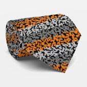 モダンオレンジ色の黒の横ストライプ線パターン ネクタイ (ロール)