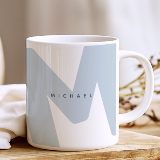 モダンオーバーサモノグラムのイズのイニシャルと名前 コーヒーマグカップ