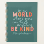 モダンカラフルはっきりしたタイポグラフィは親切先生no プランナー手帳 (正面)