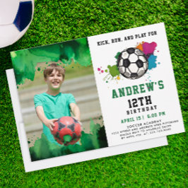モダンカラフルサッカー誕生日パーティーグリーンフォト 招待状