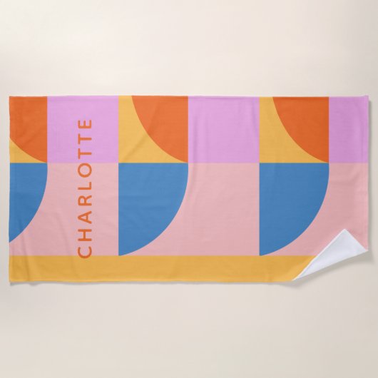 モダンカラフル幾何形状パーソナライズされた ビーチタオル (正面)