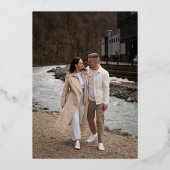 モダンカリグラフィーの永遠の輝き ゴールドの結婚式日程お知らせカード 箔招待状 (裏面)