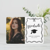 モダンキュートな弓のカジュアル台本 招待状 (スタンド正面)