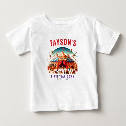 モダンキュートサーカス カーニバル 1歳誕生日 ベビーTシャツ (正面)
