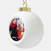 モダンクリスマスカップル写真オーナメントC セラミックボールオーナメント (右)