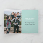 モダンクールユール(キリスト降誕祭)スクリプト淡い緑の木の写真 シーズンカード (内部)