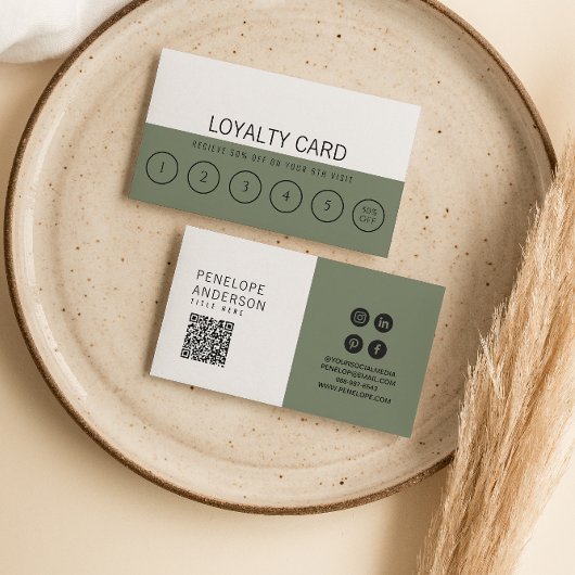 モダングリーンニュートラルエレガントユニークトレンディー6パンチ ロイヤリティカード
