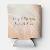 モダンシャンパンカラー《写真》ぼけ味ライト&タイポグラフィ 缶クーラー (裏面)