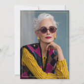 モダンシンプルおもしろいブラック金ゴールド60th誕生日写真 招待状 (裏面)