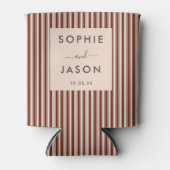 モダンシンプルエレガントなウェディングスクリプストライプのト 缶クーラー (正面)