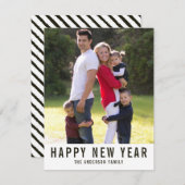 モダンシンプルエレガントHappy New Year写真ストライプ シーズンカード (正面/裏面)