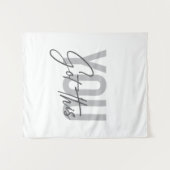 モダンシンプルカッコいいタイポグラフィこ得こ タペストリー (正面(横))