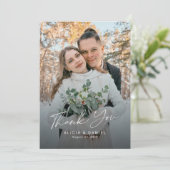 モダンシンプルスクリプト写真結婚の サンキューカード (スタンド正面)