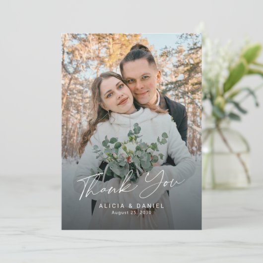 モダンシンプルスクリプト写真結婚の サンキューカード (スタンド正面)