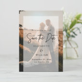 モダンシンプルフォトオーバーレイ結婚式の日付を保存 招待状 (スタンド正面)