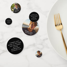 モダンシンプル卒業写真テーブル コンフェッティ