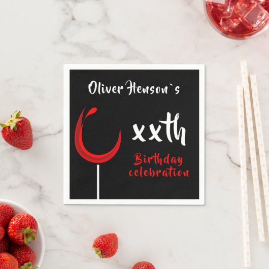 モダンシンプル赤ワイングラス誕生日パーティー スタンダードカクテルナプキン (インサイチュ)