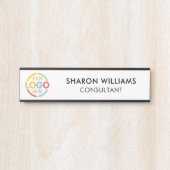 モダンシンプル黒・白のビジネスカスタムロゴ サインプレート (正面)