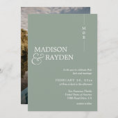 モダンシンプルSage Green Monogram写真結婚s 招待状 (正面/裏面)