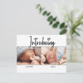 モダンシンプルScript Twinsの導入ボーイズ写真 案内ポストカード (スタンド正面)