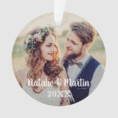 モダンスクリプトの花嫁と花婿の結婚式写真 オーナメント (正面)