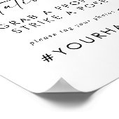 モダンスクリプトセルフィーステーション ウェディングハッシュタグサイン ポスター (角)