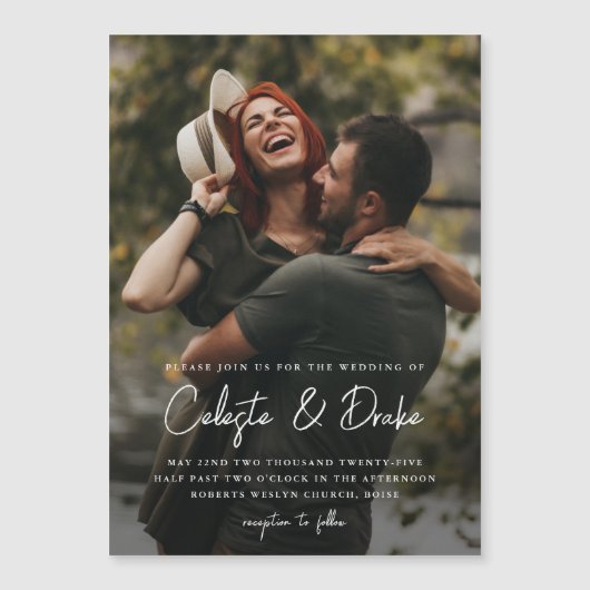 モダンスクリプト写真ウェディング マグネット招待状 (正面)